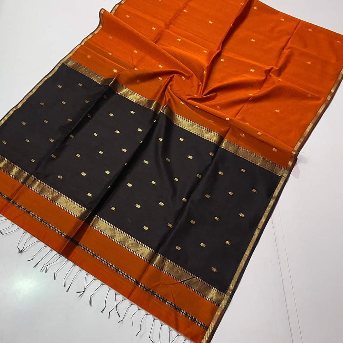 Maheshwari Silk Sarees: A Timeless Weave of Royal Heritage