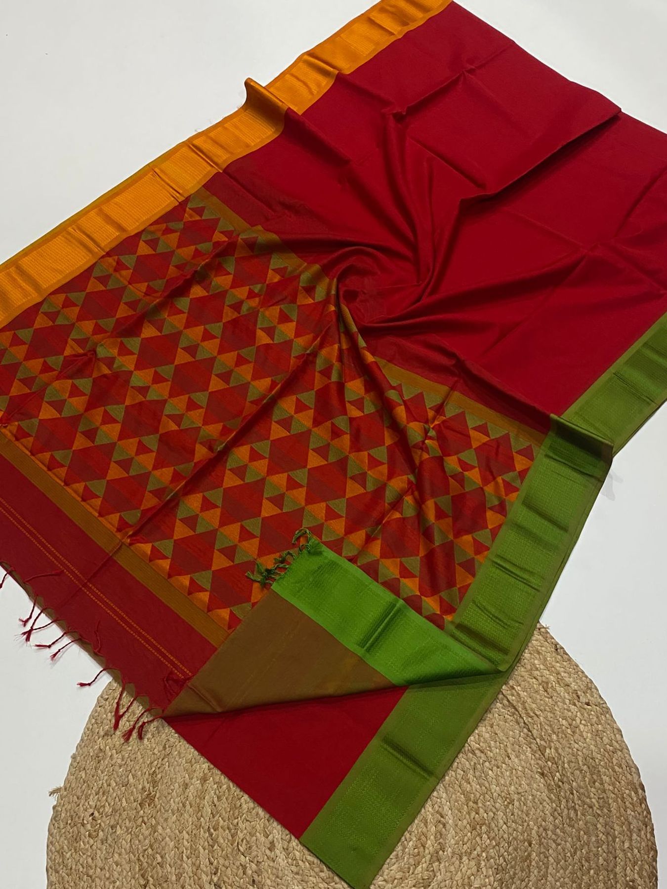 Maheshwari Silk Handloom Saree | Sutra