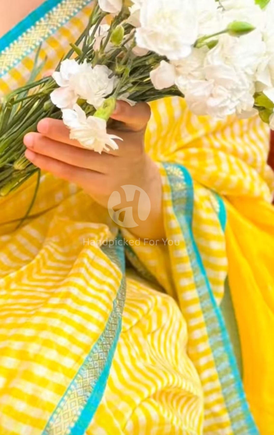 Yellow Maheshwari Silk Handloom Saree with Zari Border